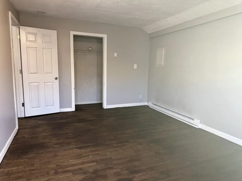 Building Photo - 163 Saratoga St