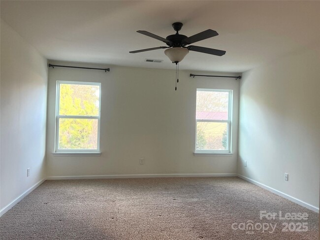 Building Photo - 13259 Savannah Point Dr