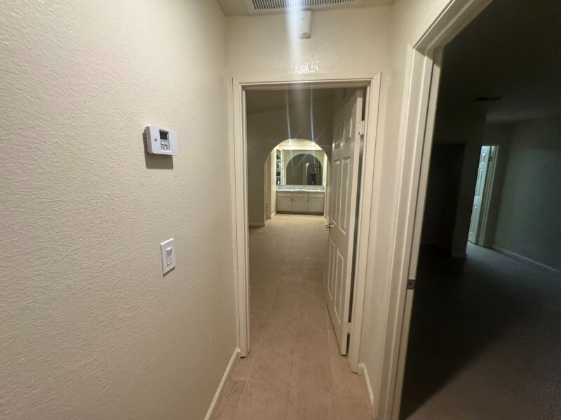 Building Photo - 82338 Gable Dr