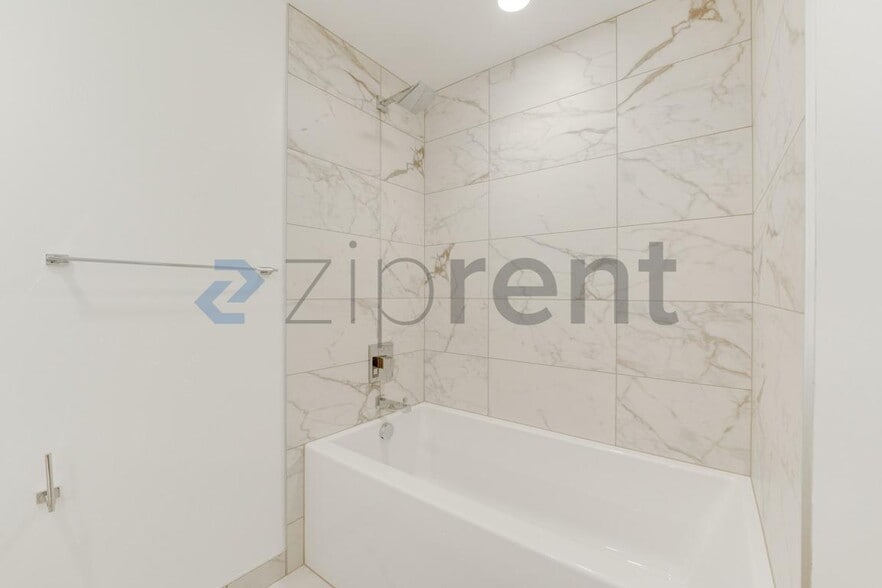 Building Photo - 1808 Minor Ave