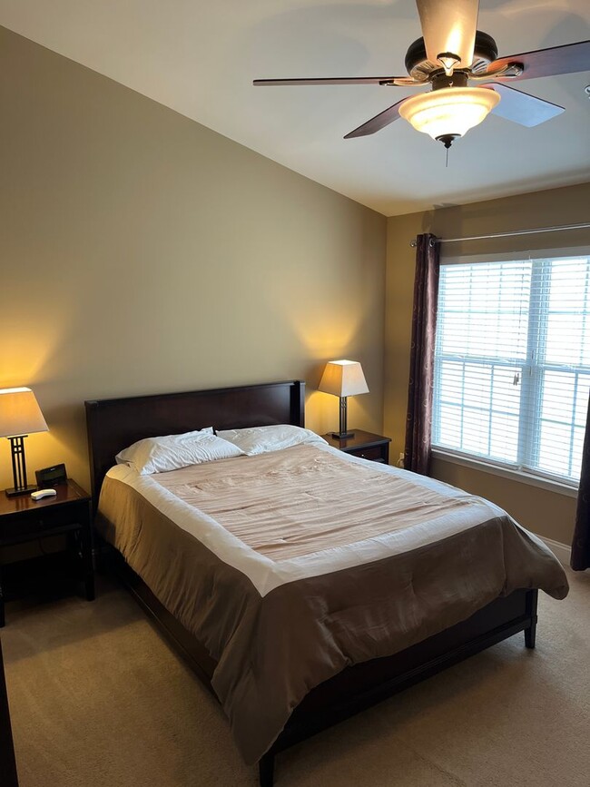 Building Photo - 3BR Townhome in Abingdon: Deck, Assigned Parking, Pool, Gym + W/D