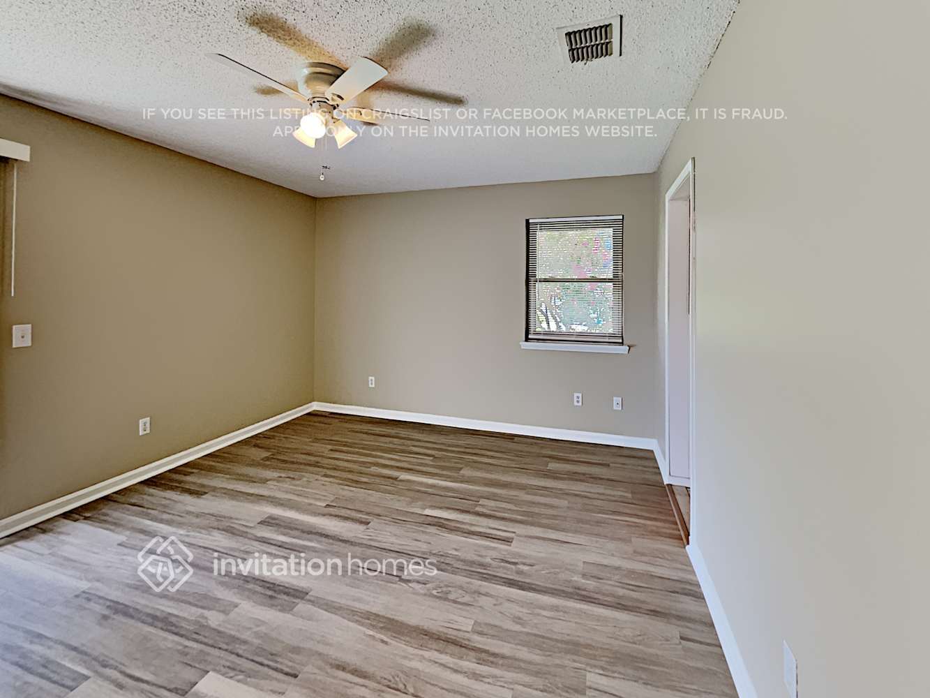 Building Photo - 2171 Aztec Dr W