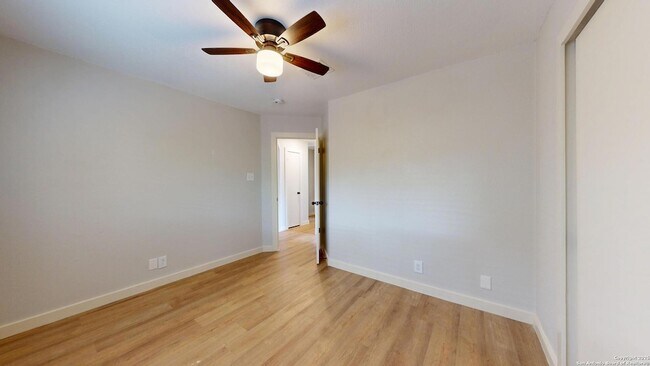 Building Photo - 2211 Muddy Peak Dr