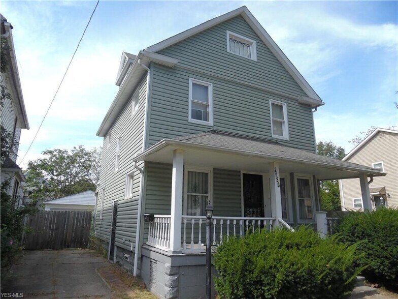 Primary Photo - 2930 E 121st St