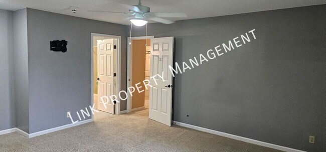 Building Photo - 7701 Elizabeth Way Dr