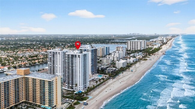 Building Photo - 2301 S Ocean Dr