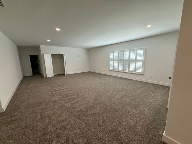 Building Photo - 6416 Whispering Wy