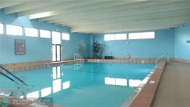 Building Photo - 93 Tilford S