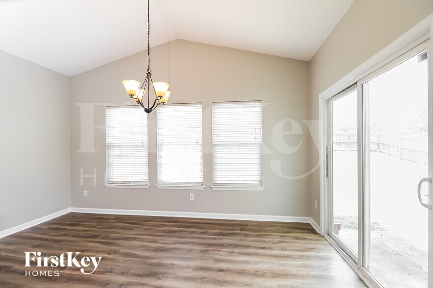 Building Photo - 4313 Roundwood Ct