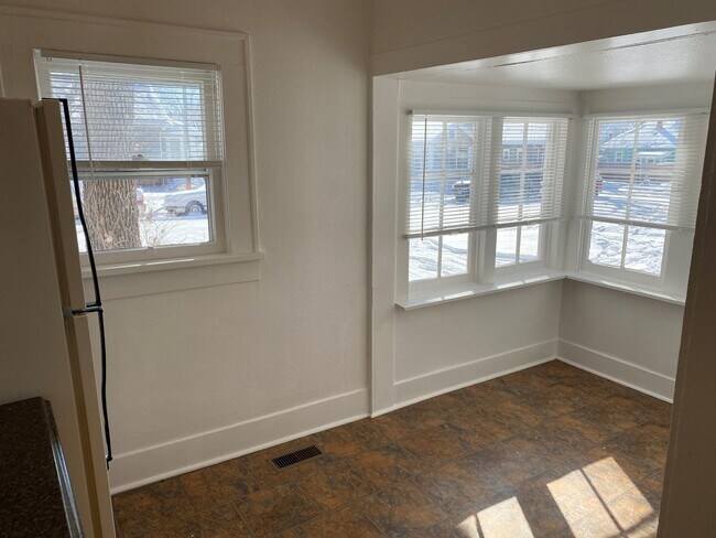 Building Photo - 1701 W. Kiowa-