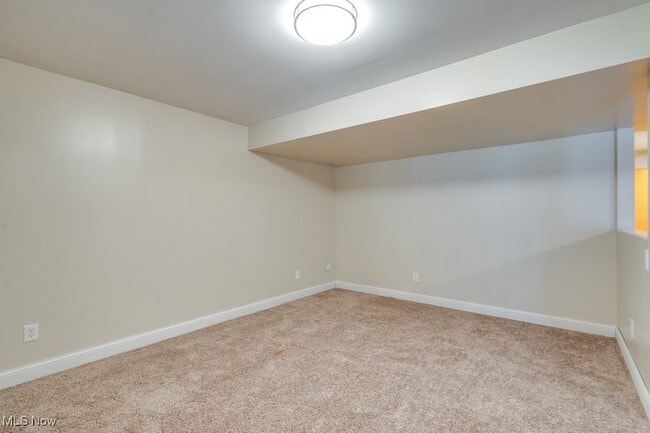 Building Photo - 155 Granite Dr