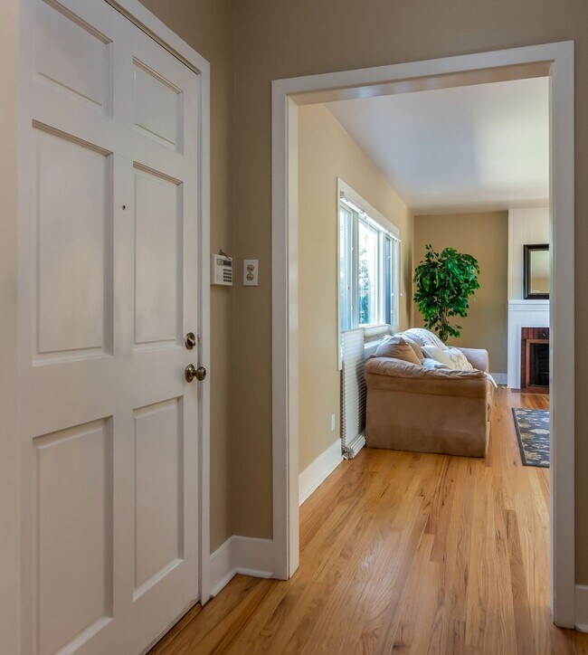 Building Photo - SPRUCE PARK CLASSIC 3 Bedroom  2 Bath 2/STORY 2/CG