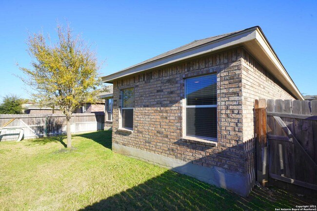 Building Photo - 1323 Kingbird Ct