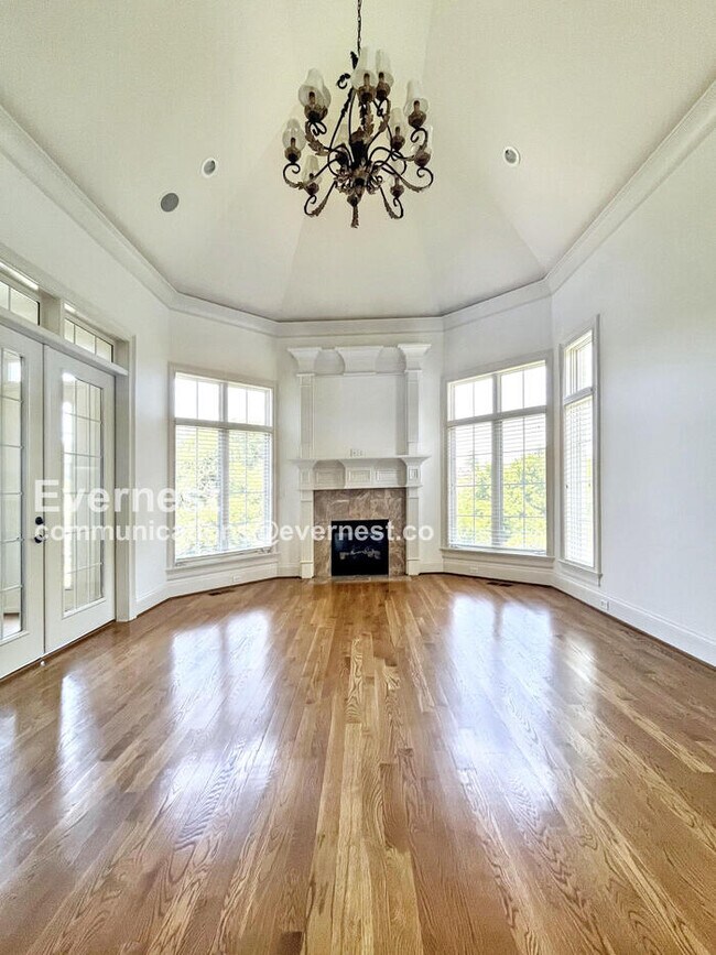 Building Photo - 9558 Hampton Reserve Dr