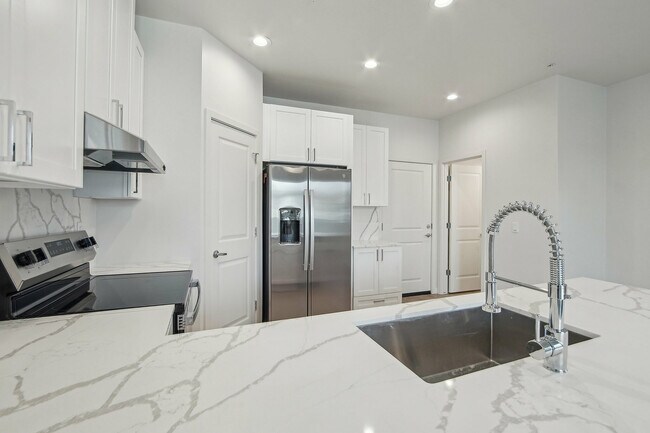 Building Photo - Ascension at Manistee Ranch