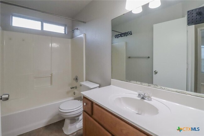 Building Photo - 1705 Liberty Hill Dr