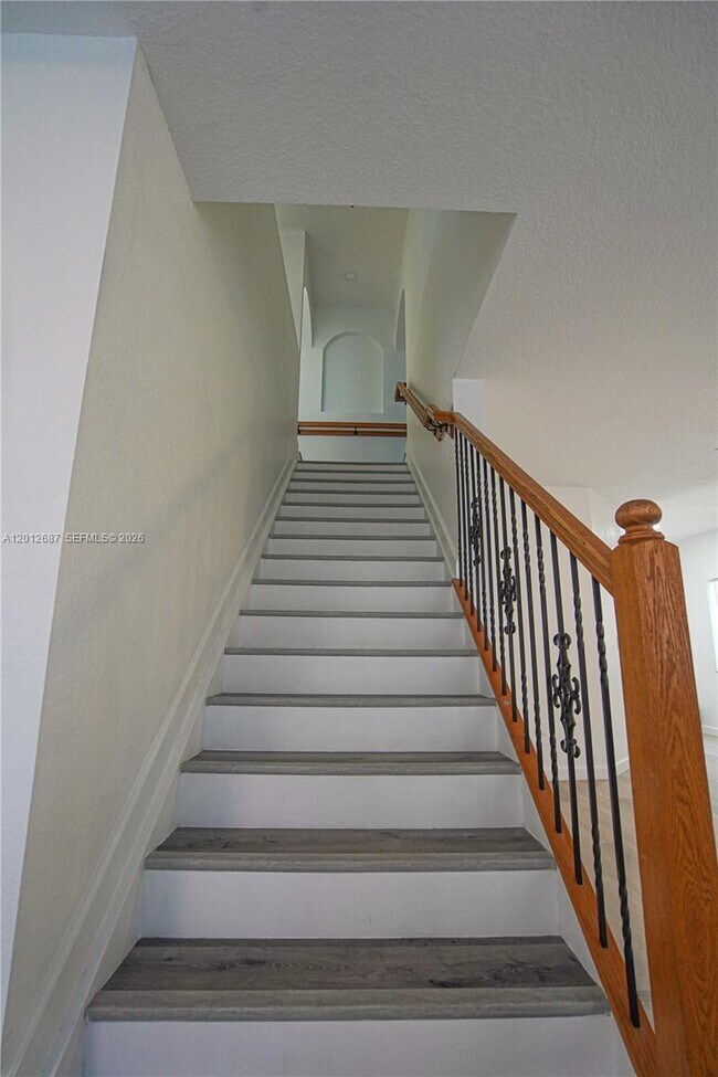Building Photo - 1751 SW 154th Path