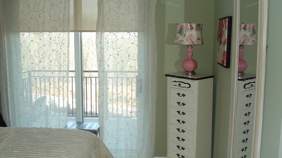 Building Photo - 2950 Mt Wilkinson Pkwy SE