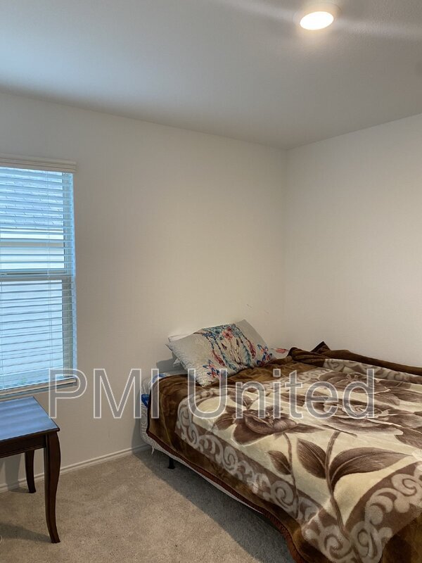 Building Photo - 325 Pueblo Bonito Trl