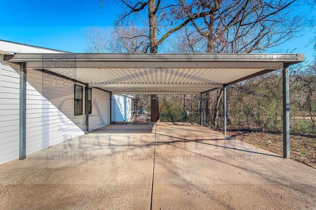 Building Photo - 8511 Ferndale Cutoff Rd