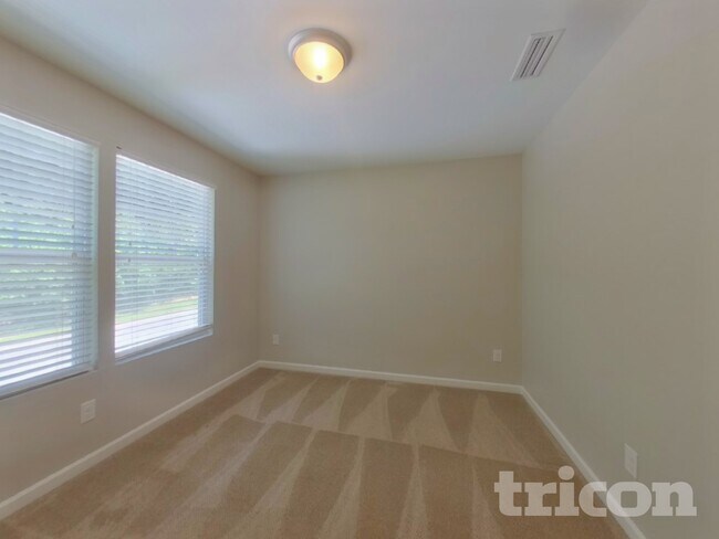 Building Photo - 2480 Marthas Ridge Dr