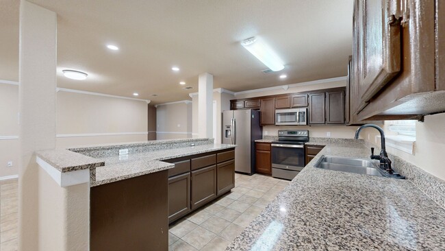 Building Photo - PRICE IMPROVEMENT ONLY $2,195 for OVER 1 A...