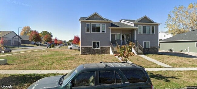 Building Photo - 3901 Marigold Dr