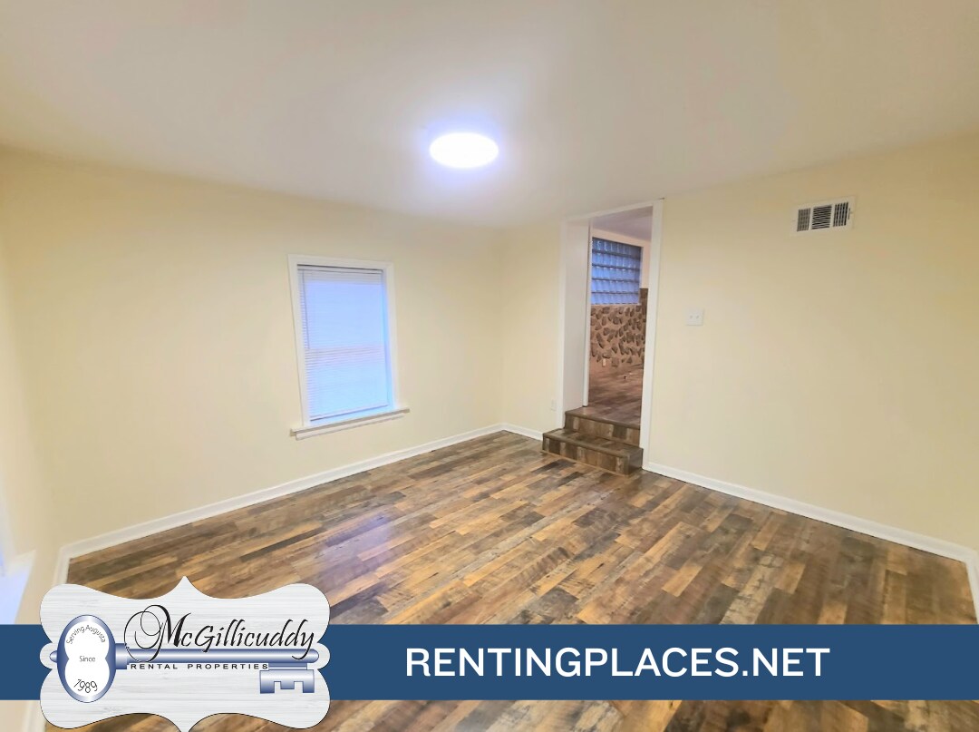 Building Photo - 1507 Troupe St