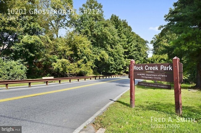 Building Photo - Newly renovated North Bethesda one bedroom...