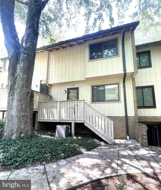 Primary Photo - 2661 Glengyle Dr