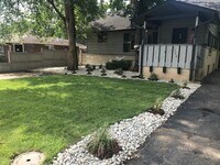 Building Photo - 1324 Balsam Ave