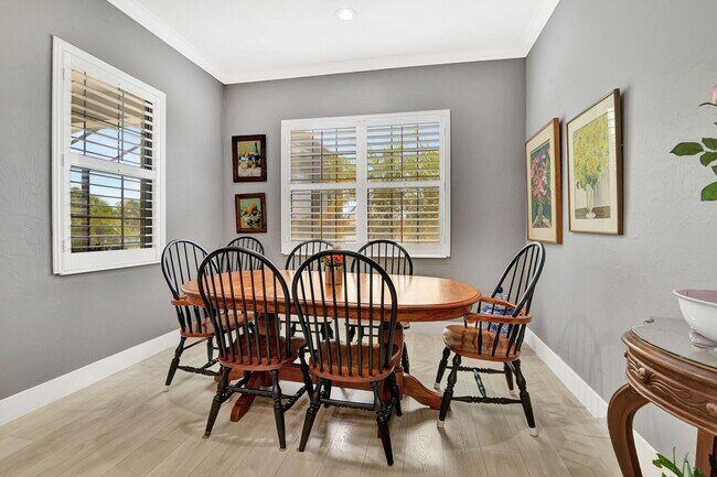 Building Photo - 3600 Siena Cir