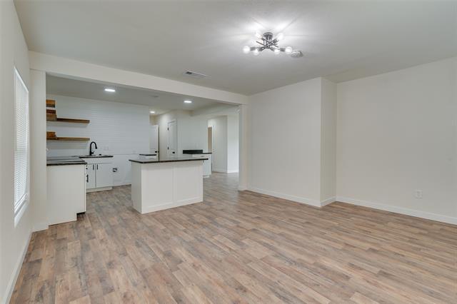Building Photo - 2151 E Overton Rd