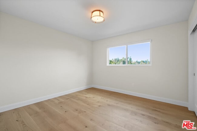 Building Photo - 4762 Charters Ave