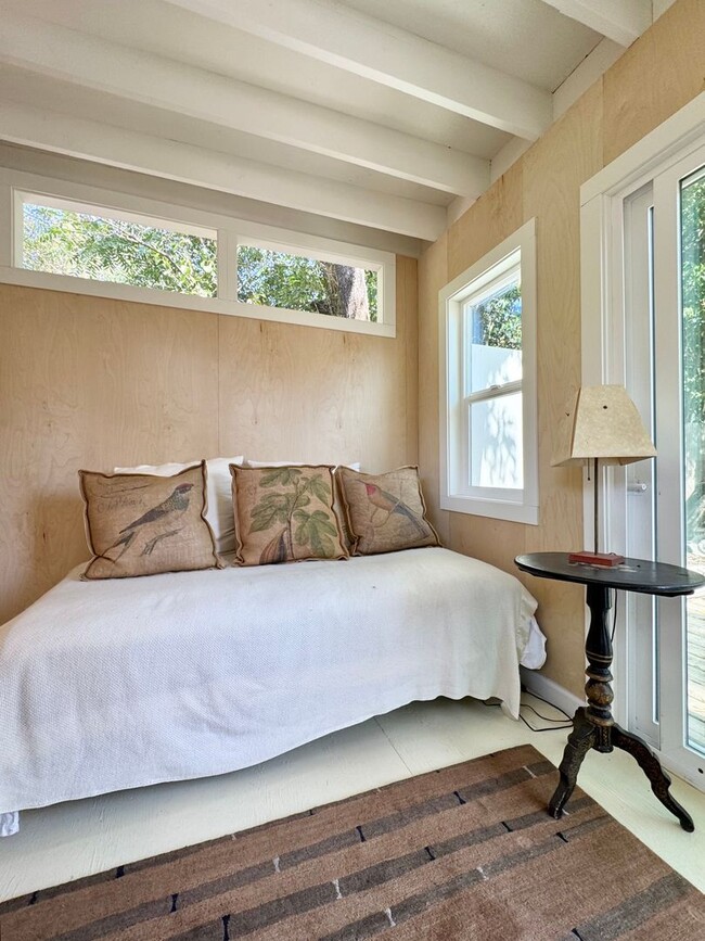 Building Photo - Available For 4+ Months!* Rare Find Furnished Saint Helena Gem, “Upper Tainter” 2 Bedrooms, 2 Bat...