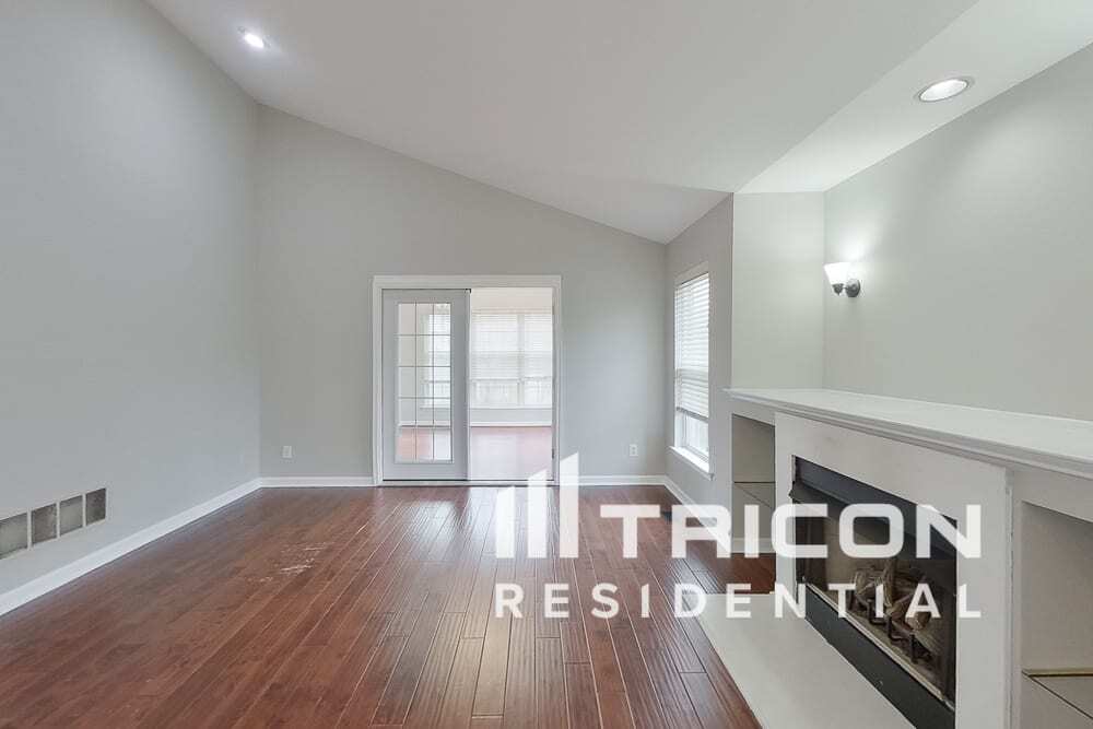 Building Photo - 1023 Adams Way