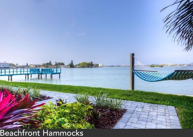 Building Photo - 1824 Shore Dr S