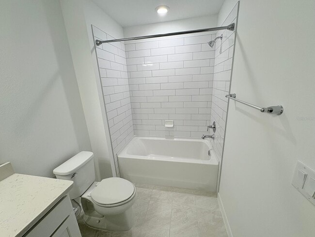 Building Photo - 2346 Southbury Dr