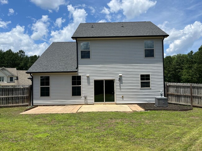 Building Photo - Luxurious Garner Home, Fenced Yard, Commun...