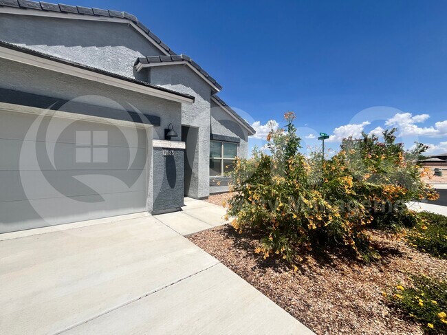 Primary Photo - 12885 E Russo Dr