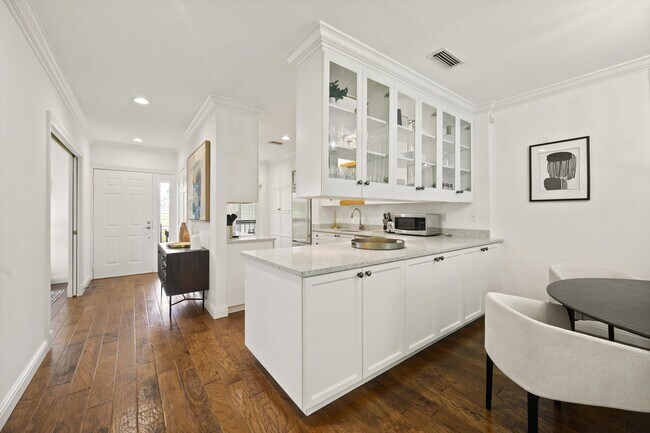 Building Photo - 13230 Polo Club Rd