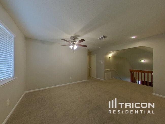 Building Photo - 5511 Fairview Forest Dr