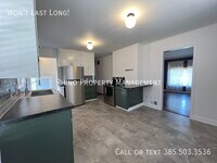 Building Photo - 3023 Van Buren Ave