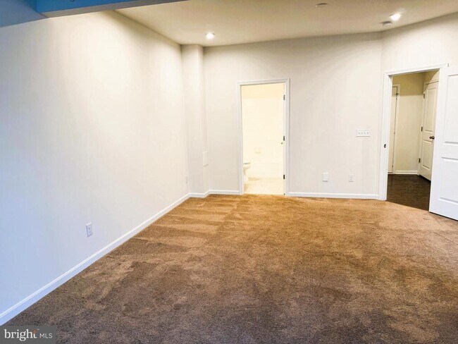 Building Photo - 4074 Elizabeth Reed Wy