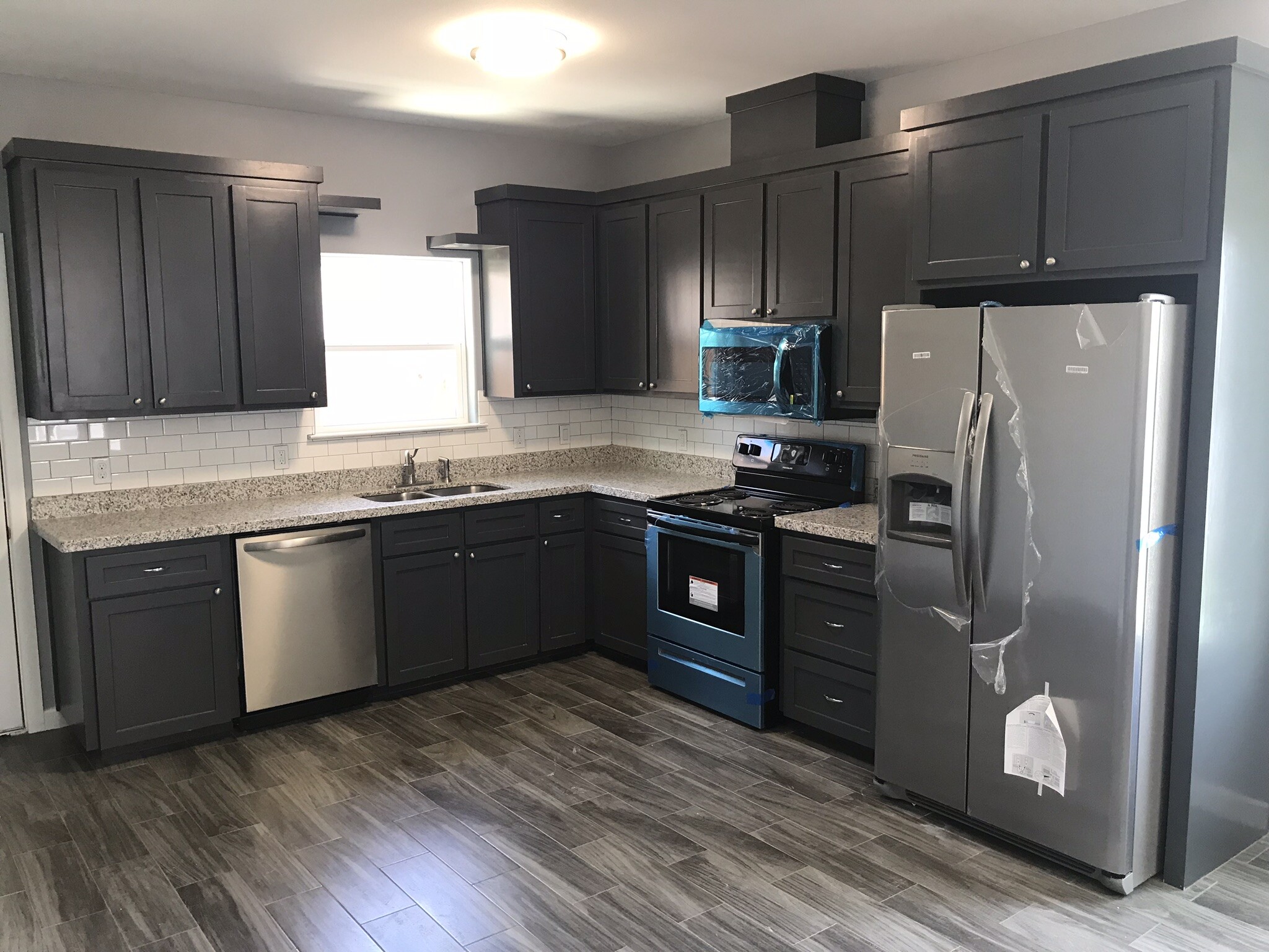 Building Photo - 513 Teague Avenue