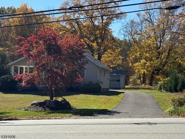 Building Photo - 73 Kiel Ave