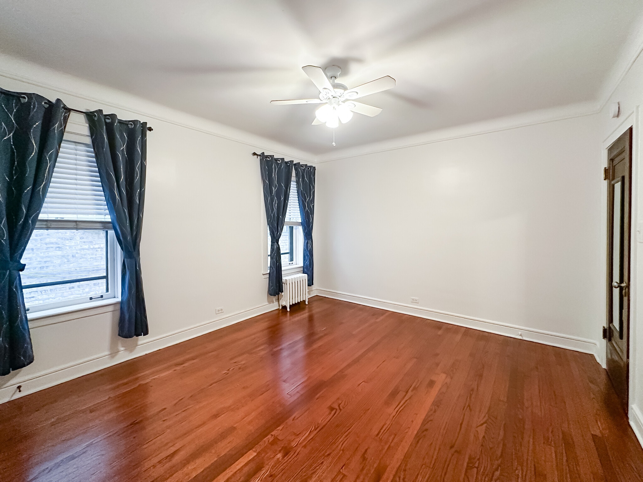Building Photo - 815A Forest Ave