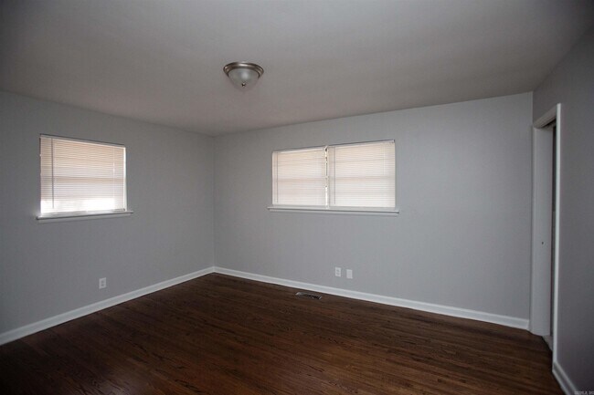 Building Photo - 2920 S Bryant St