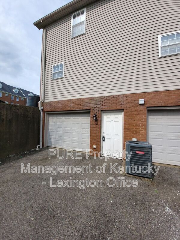 Building Photo - 524 Tomahawk Dr