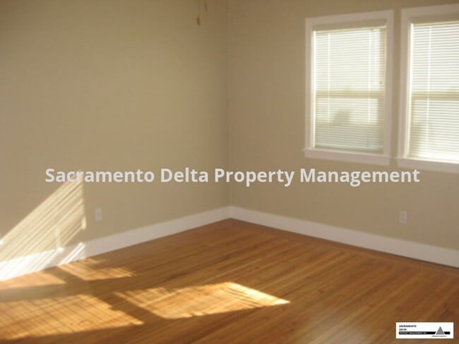 Building Photo - Wonderful 2 Bedroom Home Close to US Davis Med Center